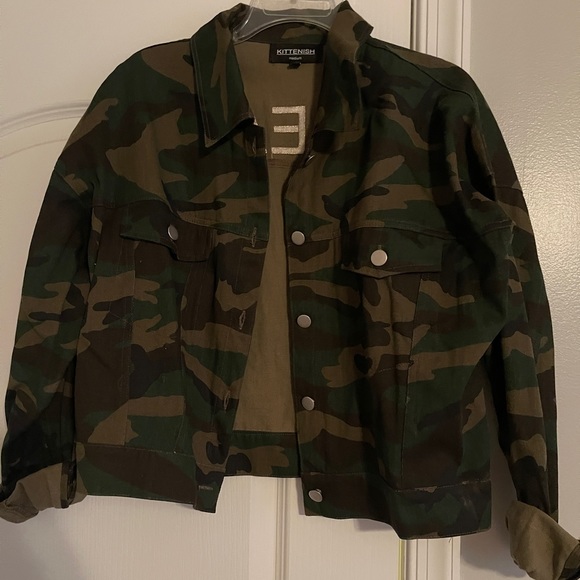 Kittenish Camo Jacket - Picture 2 of 3